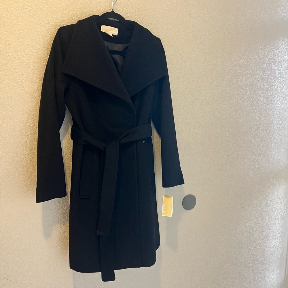 Michael Kors Women’s Wool Black Belted Coat NWT Size Small